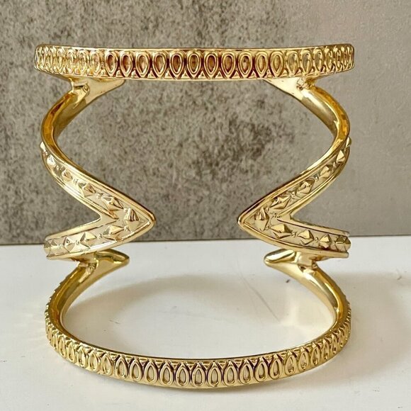 Modern Statement Cuff Bracelet Gold Plated Embossed Open Style 2.5" Wide Small - Picture 1 of 5